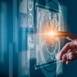 Tavuktan dönerciye sürpriz ziyaret: İçeri girip yumurtladı!