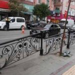 Isparta’da kaldırım kenarlarına yerleştirilen demir korkuluklara vatandaştan tepki – Birlik Haber Ajansı