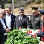 Adana Valisi Yavuz Selim Köşger, 15 Temmuz şehitlerinin kabrini ziyaret etti – Birlik Haber Ajansı