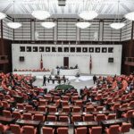 Çanakkale’de orman yangını: Üniversite yerleşkesi tahliye ediliyor