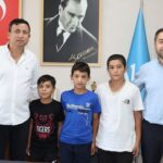 Senirkentli çiftçiler dev karpuzlarla rekor kırıyor – Birlik Haber Ajansı